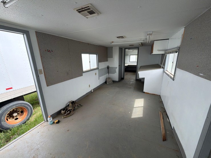 mobile-office-trailer-image-19