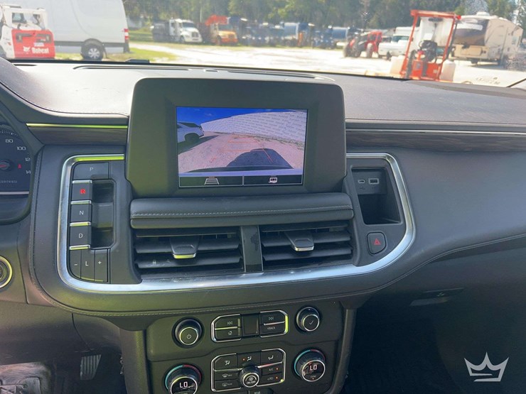 2021-chevrolet-tahoe-image-16