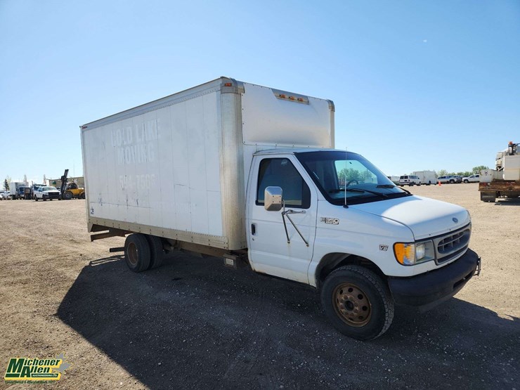 2000-ford-e-super-duty-image-2