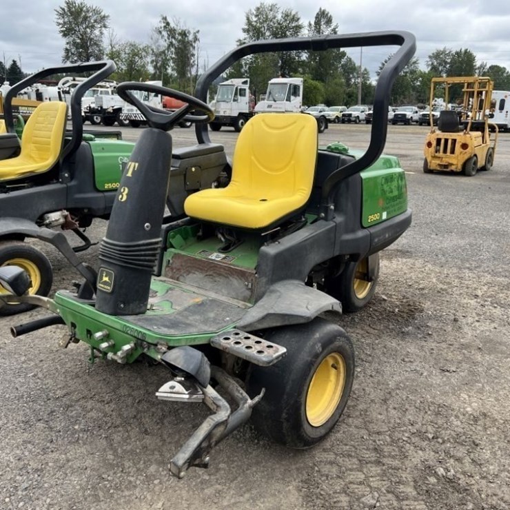 2002 JOHN DEERE 2500