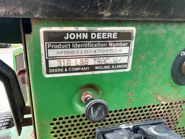 john-deere-318-image-14
