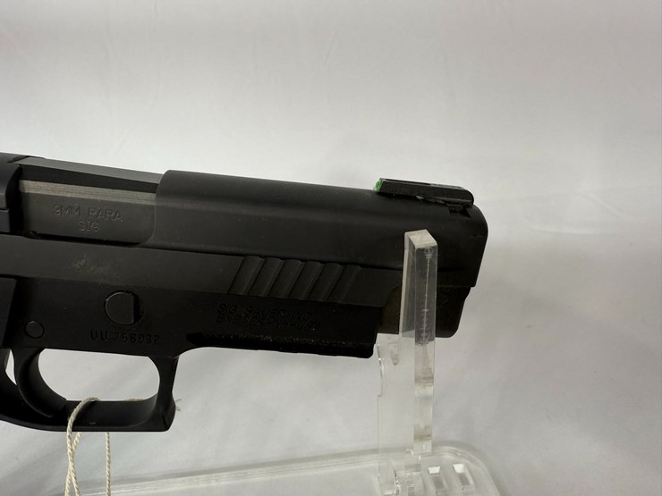 #17-•-sig-sauer-p226-9mm-pistol-uu768932-image-17