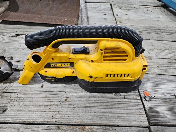 #6250-•-dewalt-18v-power-tools-and-batteries-image-9