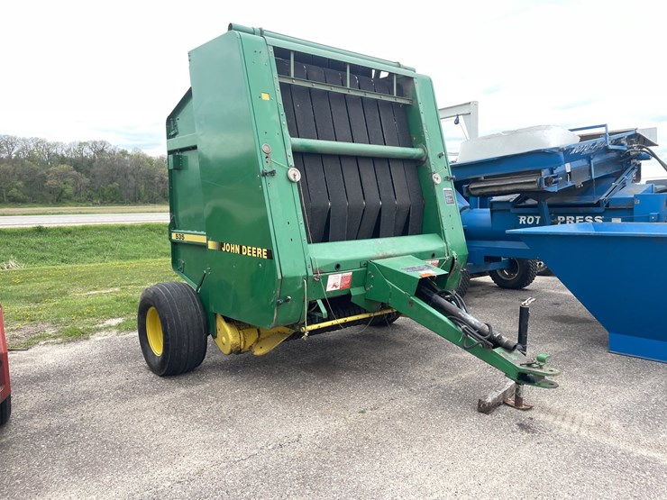 john-deere-535-image-3