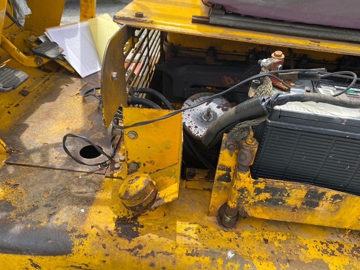 white-lp-gas-forklift.-image-32