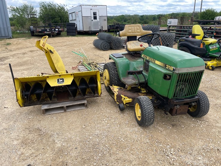 john-deere-318-image-2