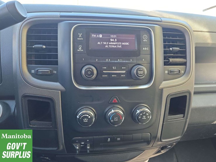 2013-dodge-1500-image-22
