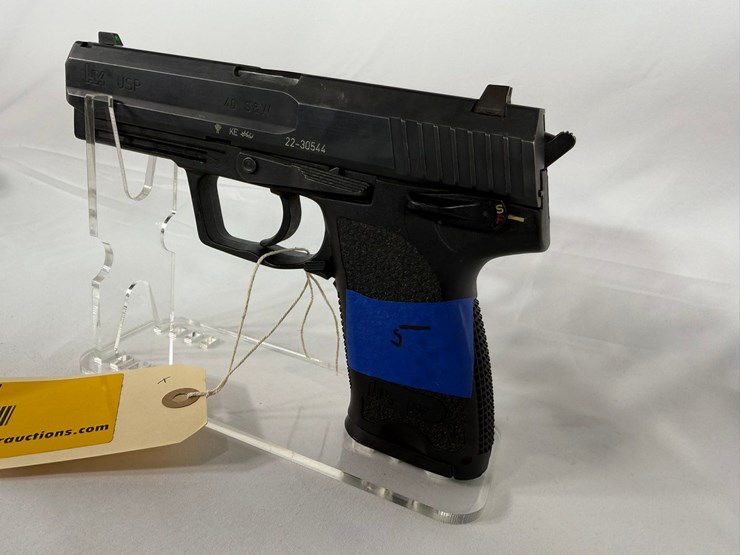 #5-•-heckler-&-koch-usp-40-s&w-pistol-22-30544-image-3