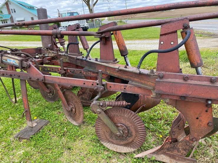 mm-4-bottom-16"-plow-image-6