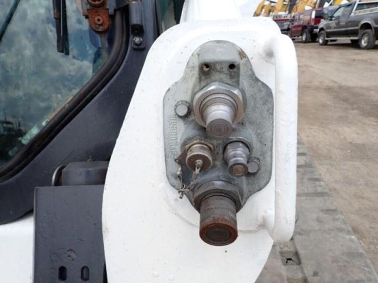 2021-bobcat-t770-image-27