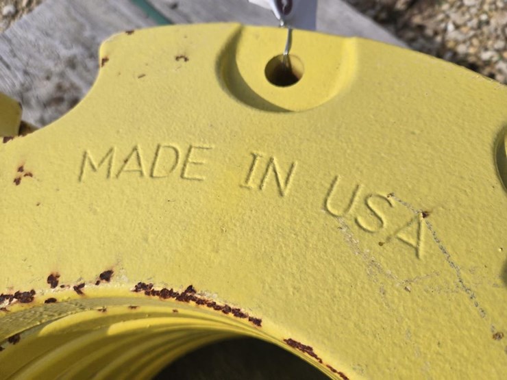 #490-•-(7)-john-deere-rear-wheel-weights-image-5