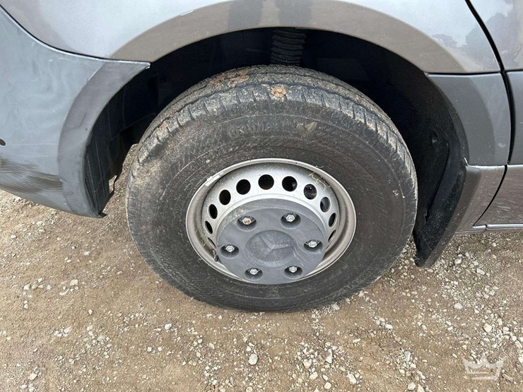 2021-mercedes-benz-sprinter-4500-image-35
