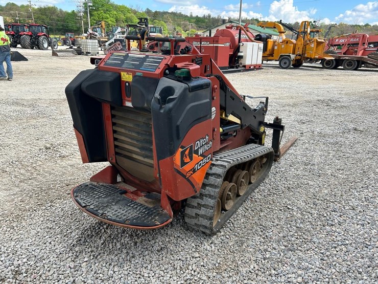 2019-ditch-witch-sk1050-image-4
