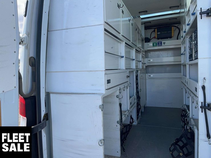 2017-mercedes-benz-sprinter-3500-xd-image-22