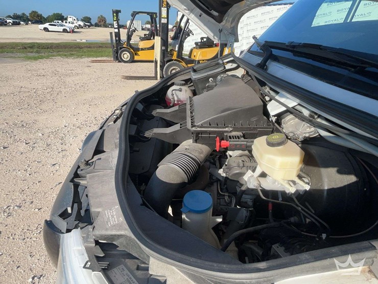 2021-mercedes-benz-sprinter-3500-xd-image-7