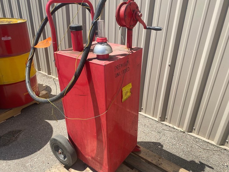#8780-•-20-gallon-gas-caddy-image-1