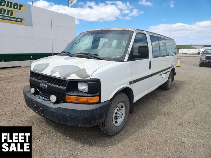 2007-chevrolet-express-3500-image-1
