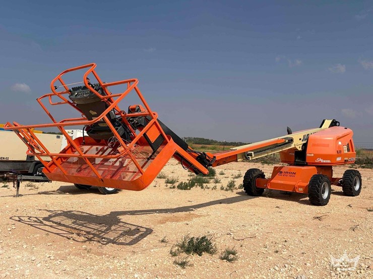 2022-jlg460sj-46ft-telescopic-boom-lift-image-1