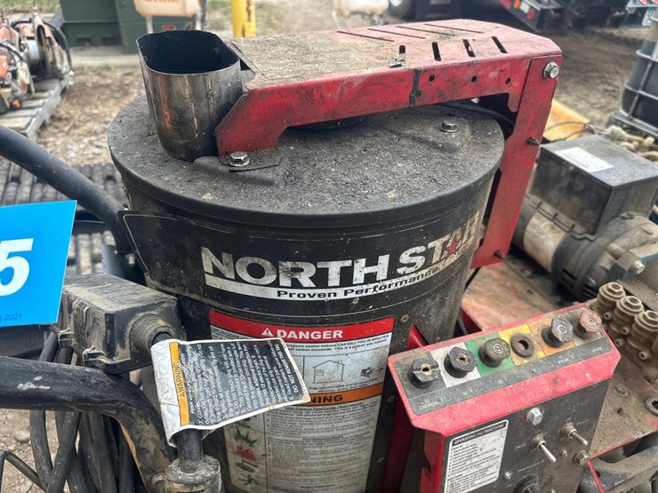#2445-•-north-star-hot-water-pressure-washer-image-7