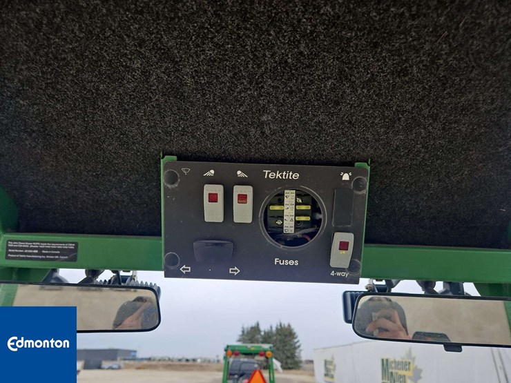 2019-john-deere-1580-image-16