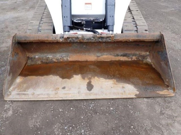 2021-bobcat-t870-image-24