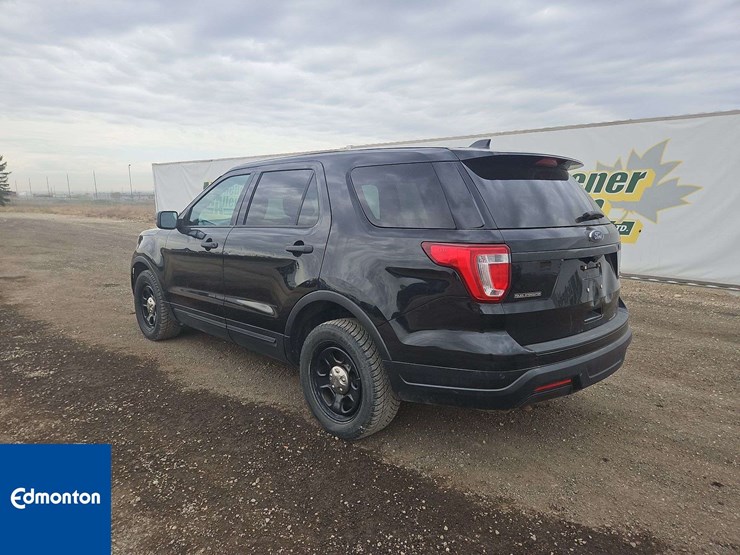 2019-ford-explorer-image-3