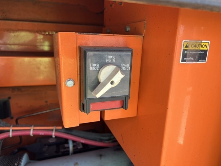 1997-multiquip-whisperwatt-25kva-towable-generator-image-12