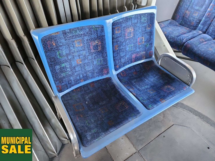 2006-new-flyer-d40lf-image-32