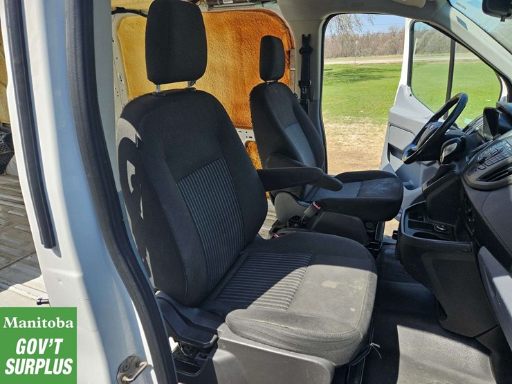 2017-ford-transit-image-27
