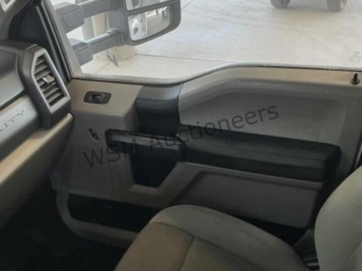 2019-ford-f550-image-22