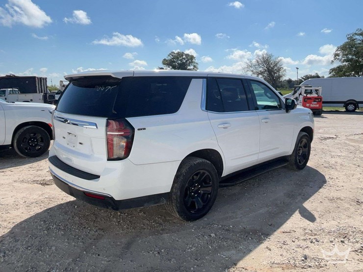 2021-chevrolet-tahoe-image-3