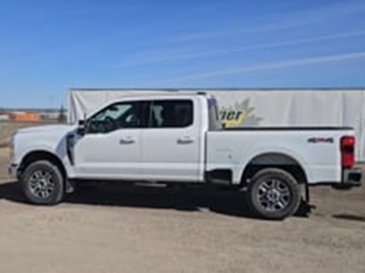 2023-ford-f250-image-5