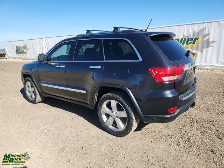 2013-jeep-grand-cherokee-image-3