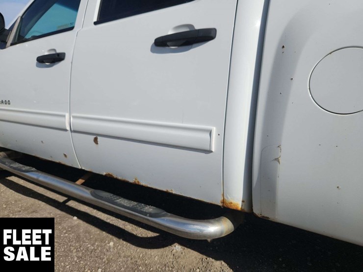 2012-chevrolet-silverado-1500-image-38