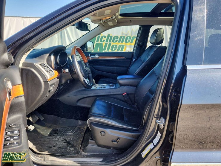 2013-jeep-grand-cherokee-image-14