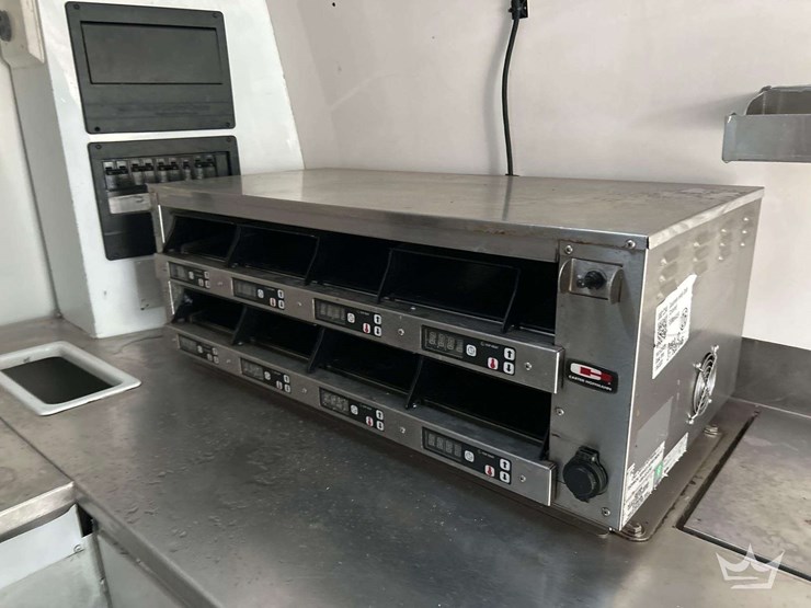 2021-mercedes-benz-sprinter-4500-image-34