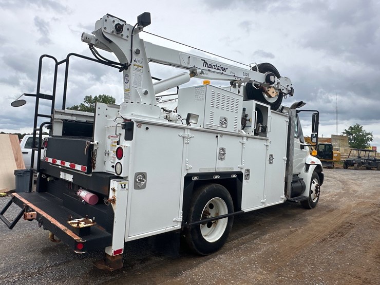 2010-international-durastar-4300-image-5