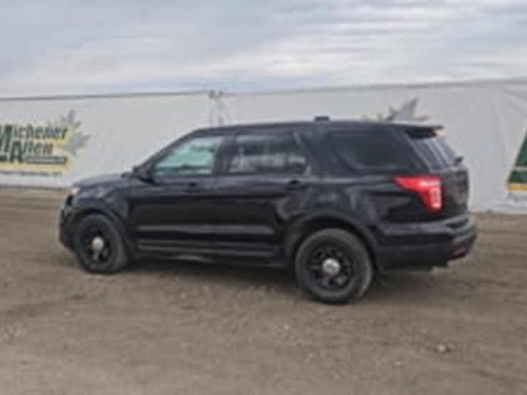 2015-ford-explorer-image-5