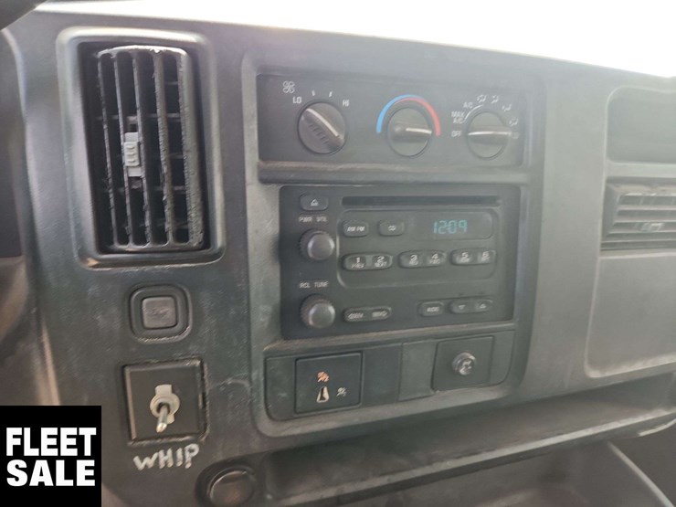 2007-chevrolet-express-3500-image-24