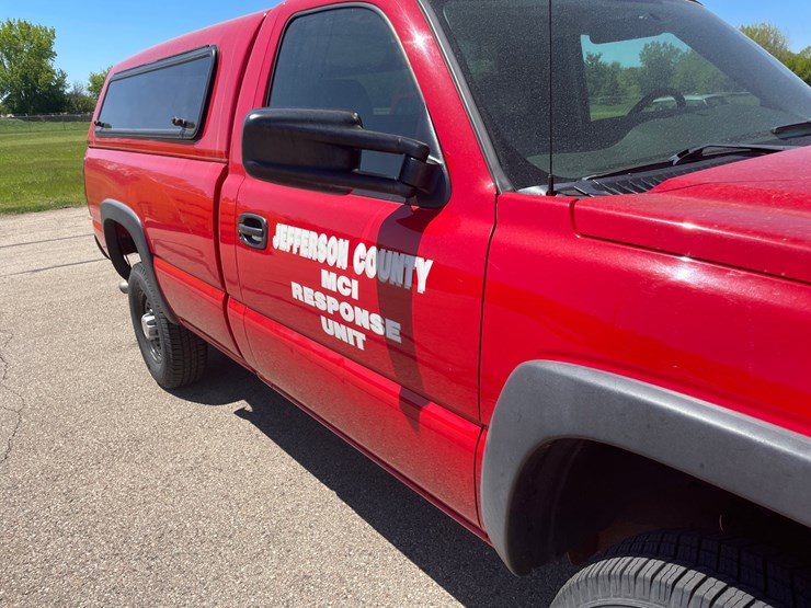 2004-chevrolet-2500-image-19