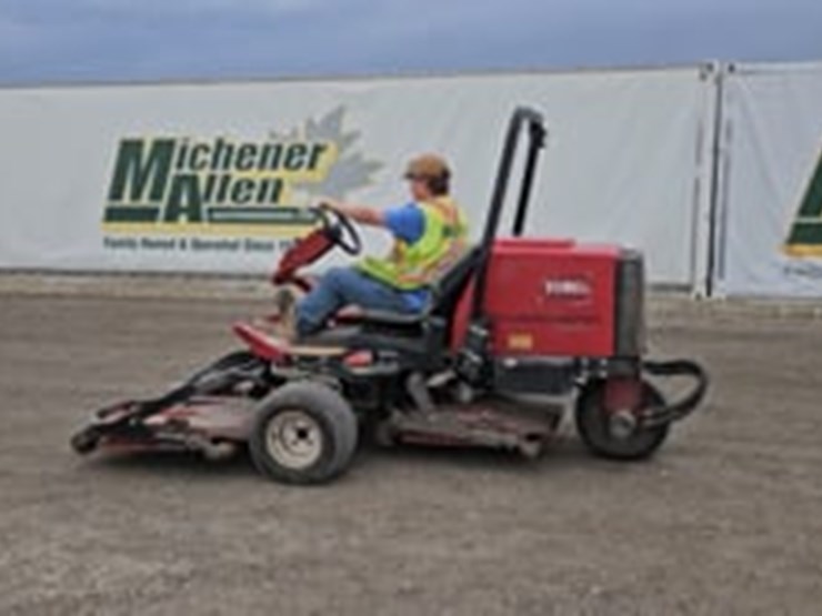 2016-toro-groundsmaster-3500d-image-4