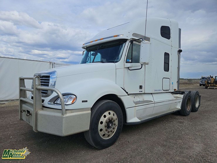 2006-freightliner-columbia-120-image-1
