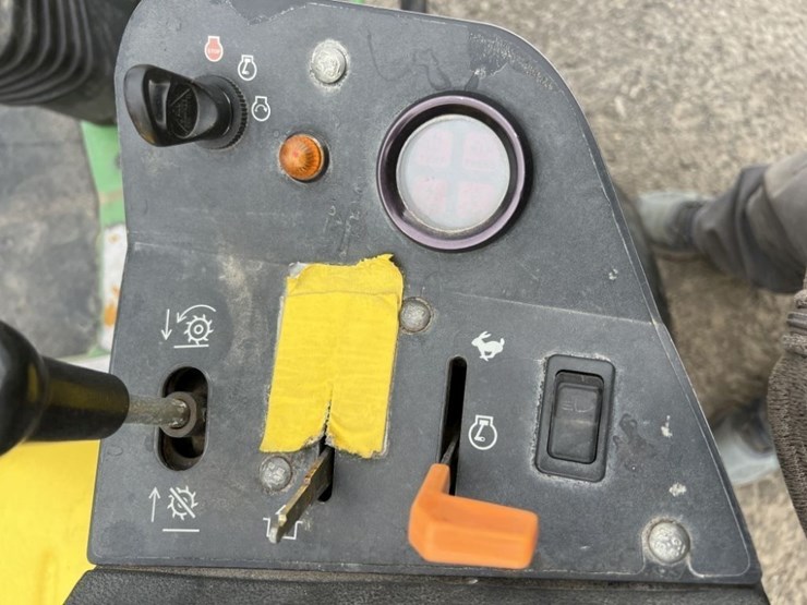 2002-john-deere-2500-image-10