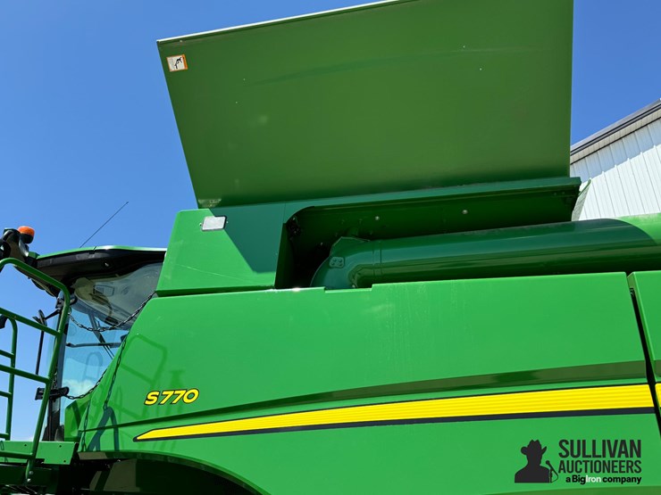 2019-john-deere-s770-image-11