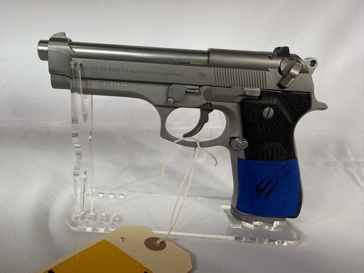 #41-•-beretta-92fs-9mm-pistol-l183432-image-1