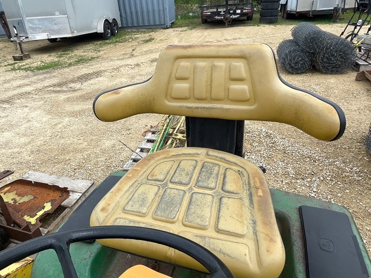 john-deere-318-image-12