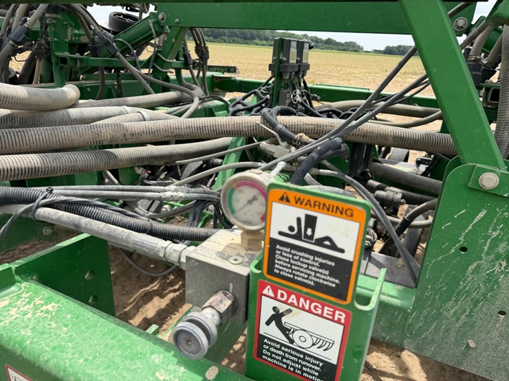 john-deere-1890-image-60