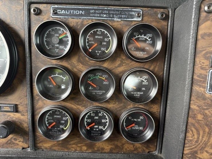 1994-kenworth-t800b-image-37