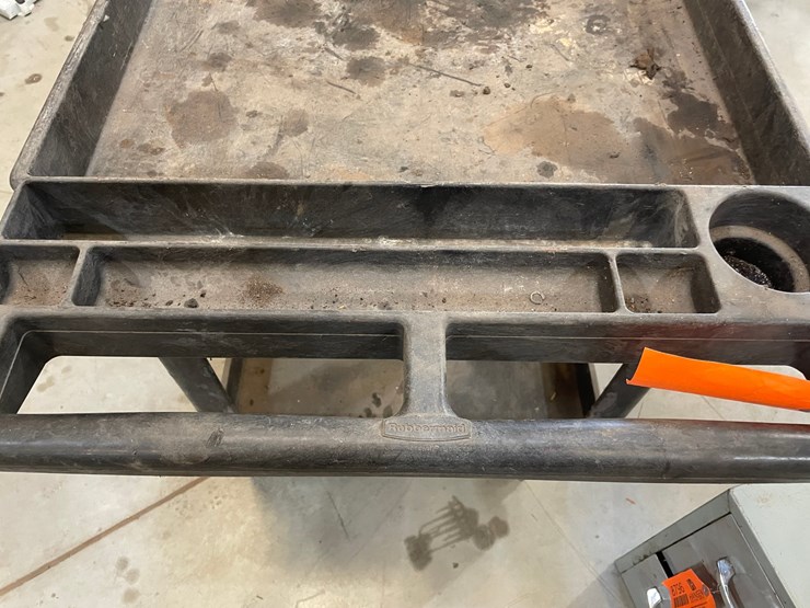 #8797-•-rubbermaid-shop-cart-image-3
