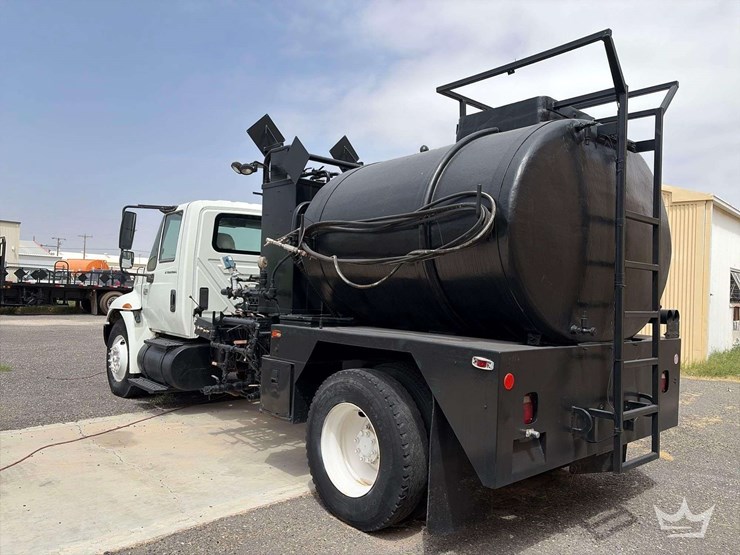 2007-international-durastar-4300-image-3